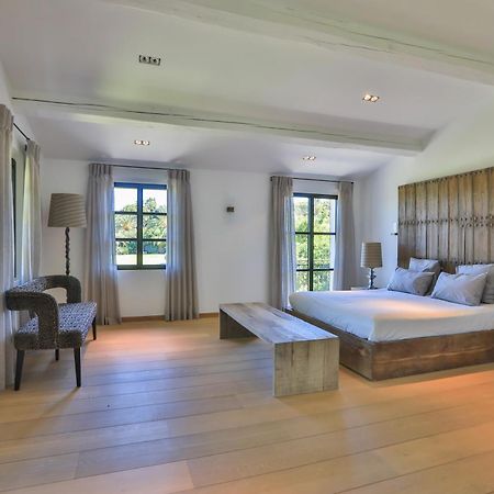 Vyylla Private Resort Сен Тропе Стая снимка